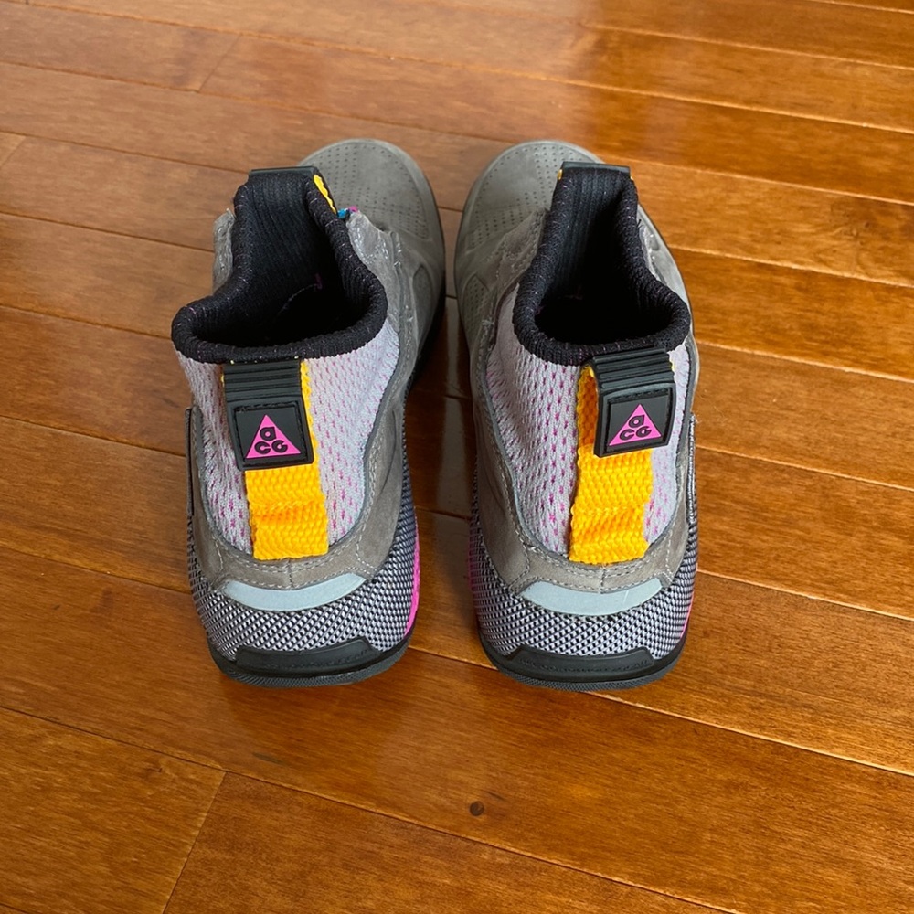 Nike ACG Rucker Ridge ‘Gunsmoke’ Sneakers - Picture 4 of 7